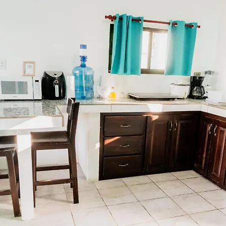 Ocean'S Breeze Apartment And Rooms Puerto Viejo de Talamanca Exterior photo